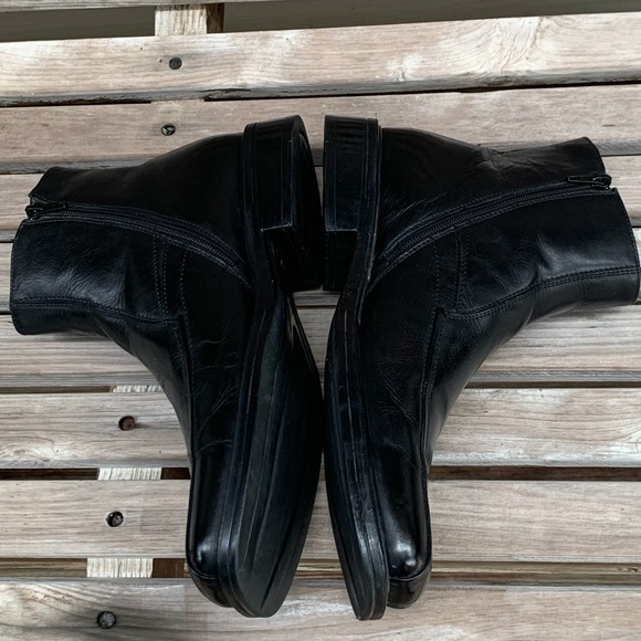 BASS Vintage Antonio Chelsea Black Leather Boots size 10 1/2 - Picture 4 of 8